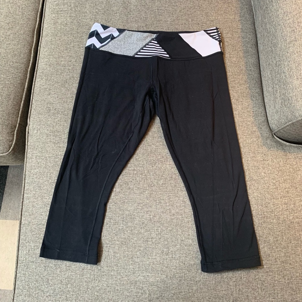 GUC size 12 Lululemon Capri leggings